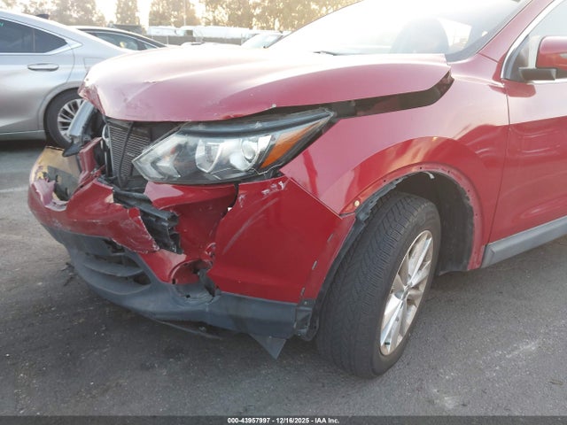 JN1BJ1CP9HW021736 Nissan Rogue Sport Sv
