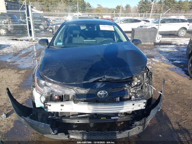 JTDEPMAE8NJ213427 Toyota COROLLA LE