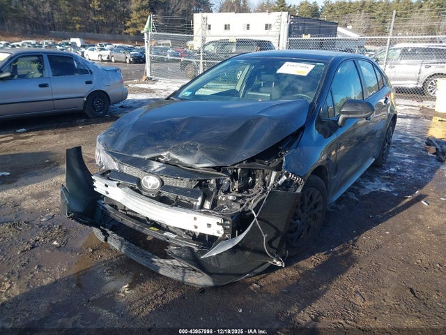 JTDEPMAE8NJ213427 Toyota COROLLA LE