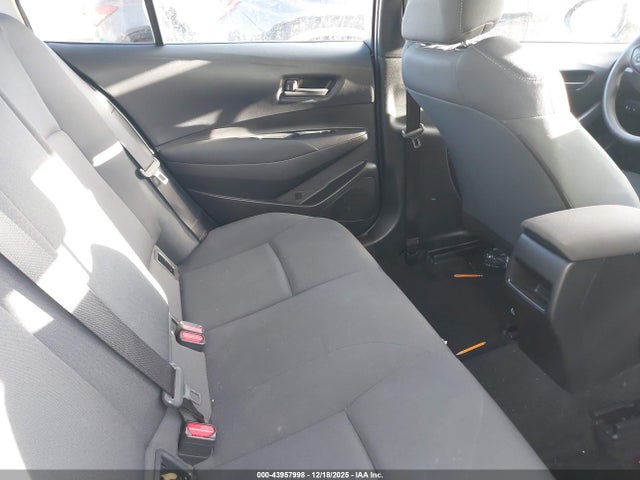 JTDEPMAE8NJ213427 Toyota COROLLA LE