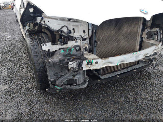 5UXKS4C5XF0N08193 BMW X5 Xdrive35d