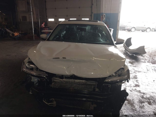 Продажа на аукционе авто 2017 Volkswagen Jetta 1.4t Se, vin: 3VWDB7AJ2HM205207, номер лота: 43958090