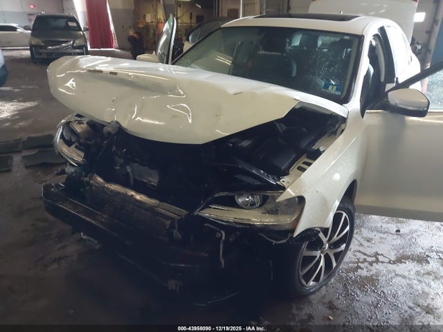 Продажа на аукционе авто 2017 Volkswagen Jetta 1.4t Se, vin: 3VWDB7AJ2HM205207, номер лота: 43958090