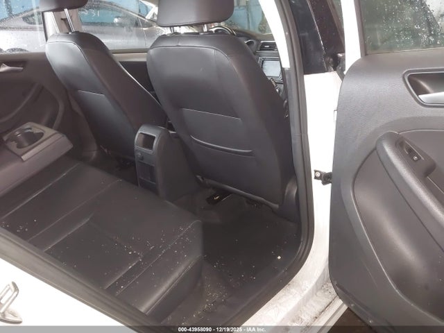 Продажа на аукционе авто 2017 Volkswagen Jetta 1.4t Se, vin: 3VWDB7AJ2HM205207, номер лота: 43958090