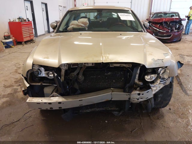 2010 CHRYSLER 300 2C3CA3CV0AH189043 Photo 5