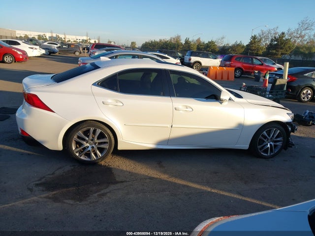 Lexus IS 300 2020 JTHAA1D24L5104399 Image 14
