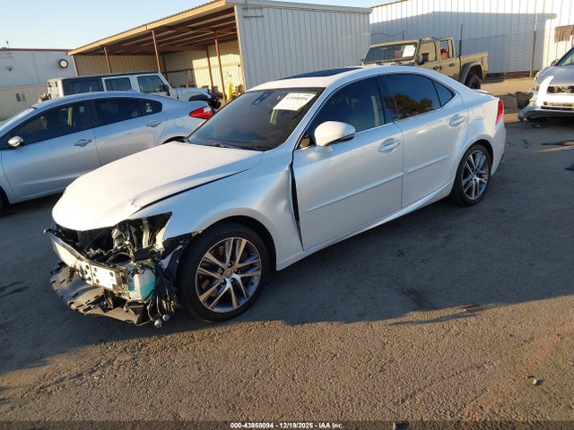 Lexus IS 300 2020 JTHAA1D24L5104399 Image 2