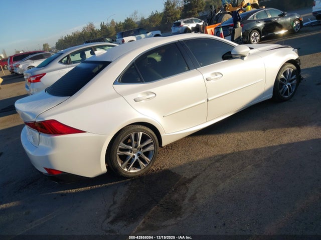Lexus IS 300 2020 JTHAA1D24L5104399 Image 4
