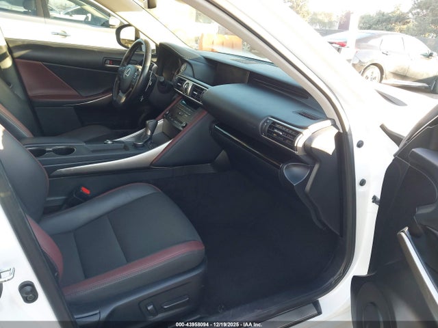 Lexus IS 300 2020 JTHAA1D24L5104399 Image 5