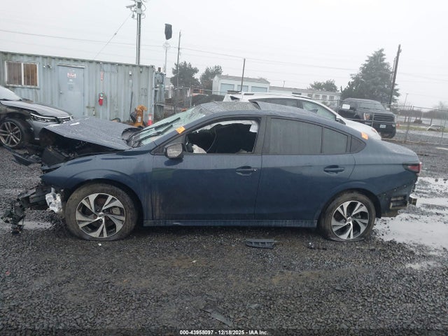 4S3BWAF67P3016441 Subaru Legacy Premium