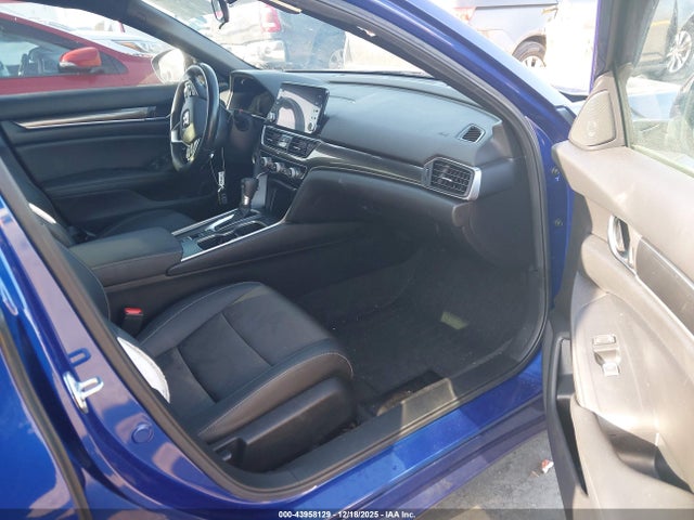 1HGCV1F37NA102310 Honda Accord Sport