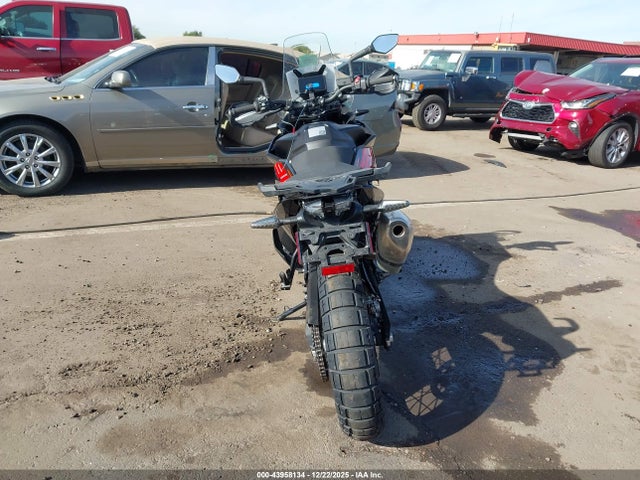 KTM Adventure 790 2024 LCETS7405RH718717 Image 6