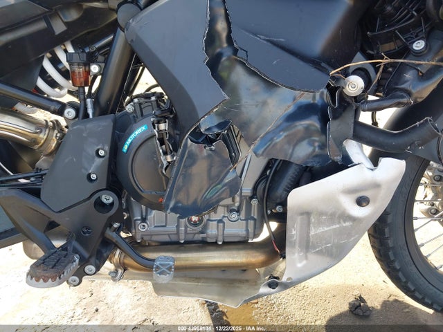 KTM Adventure 790 2024 LCETS7405RH718717 Image 8