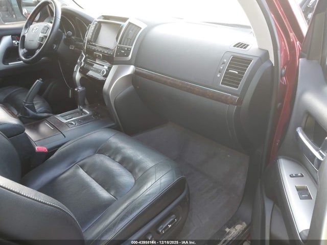 JTMHY7AJ0E4022155 Toyota Land Cruiser V8