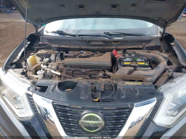 Nissan ROGUE S 2018 5N1AT2MV2JC757149 Image 10