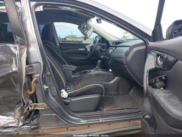 Nissan ROGUE S 2018 5N1AT2MV2JC757149 Image 5