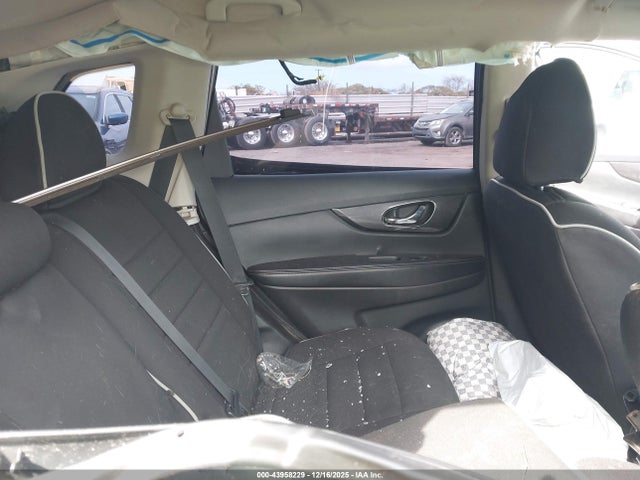Nissan ROGUE S 2018 5N1AT2MV2JC757149 Image 8