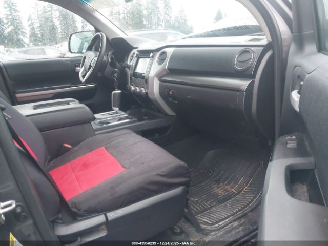 2016 TOYOTA TUNDRA 5TFDY5F13GX519911 Photo 4