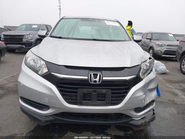 3CZRU5H30GM745680 Honda HR-V LX
