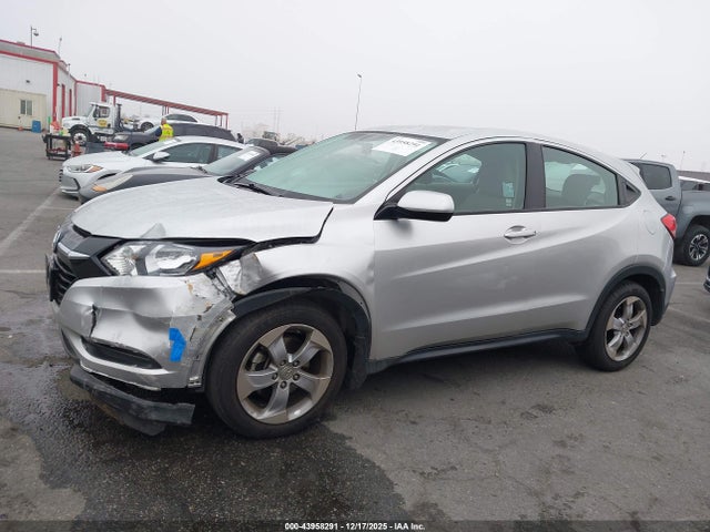 3CZRU5H30GM745680 Honda HR-V LX