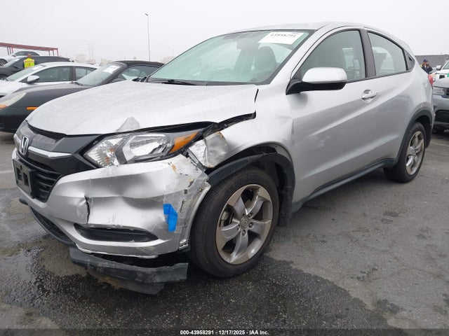 3CZRU5H30GM745680 Honda HR-V LX