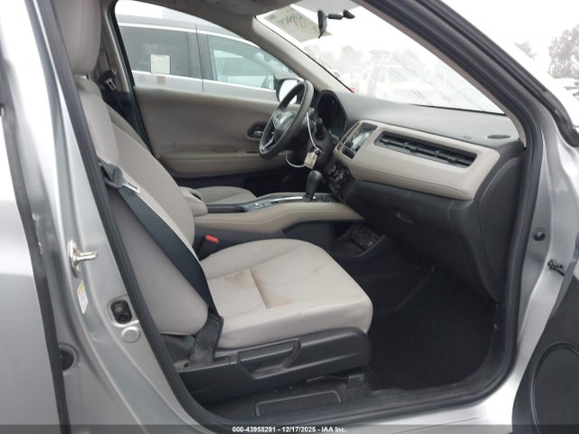 3CZRU5H30GM745680 Honda HR-V LX