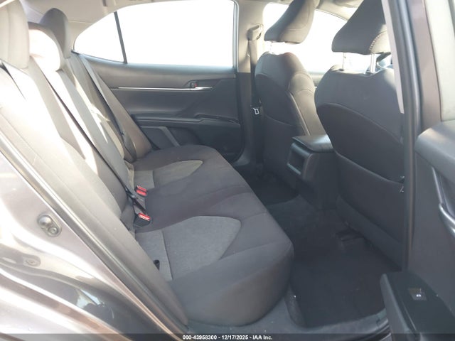 4T1B11HK8KU826054 Toyota CAMRY LE