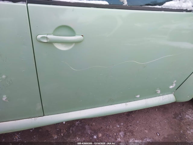 2001 VOLKSWAGEN NEW BEETLE 3VWBK21C11M427254 Photo 5