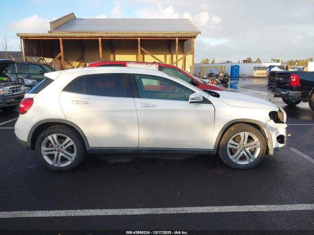 WDCTG4GB1JJ515134 Mercedes-Benz Gla 250 4matic