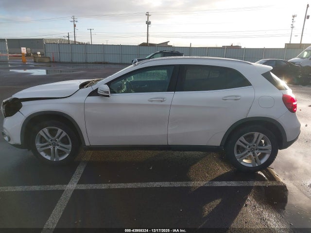 WDCTG4GB1JJ515134 Mercedes-Benz Gla 250 4matic