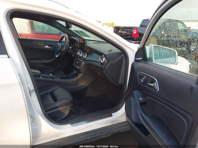 2018 MERCEDES-BENZ GLA 250 WDCTG4GB1JJ515134 Photo 4