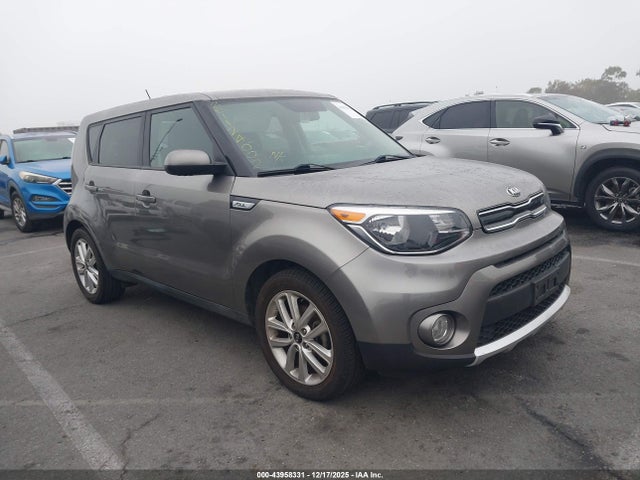 KIA SOUL + 2018 KNDJP3A54J7626879 main image