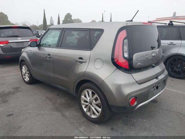 KIA SOUL + 2018 KNDJP3A54J7626879 Image 3