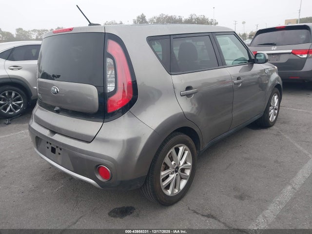 KIA SOUL + 2018 KNDJP3A54J7626879 Image 4