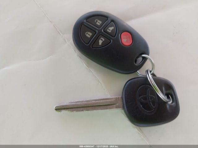 2017 TOYOTA SIENNA 5TDKZ3DC0HS807762 Photo 10