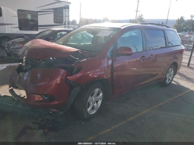 2017 TOYOTA SIENNA 5TDKZ3DC0HS807762 Photo 1