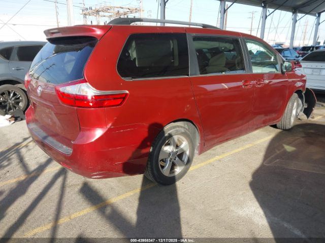 2017 TOYOTA SIENNA 5TDKZ3DC0HS807762 Photo 3