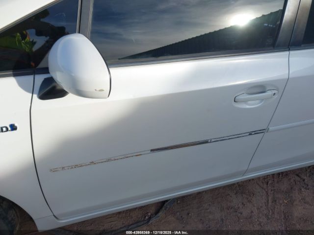 2012 TOYOTA PRIUS V JTDZN3EU6C3139431 Photo 5