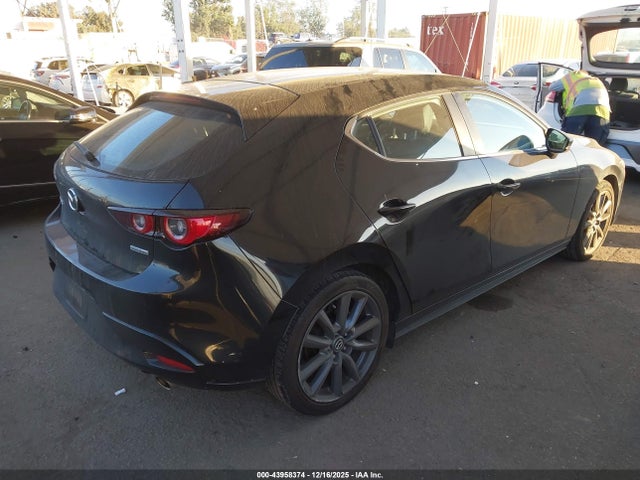 Aukcja sprzedaży 2023 Mazda Mazda3 2.5 S Preferred, vin: JM1BPALM1P1612284, numer aukcji: 43958374