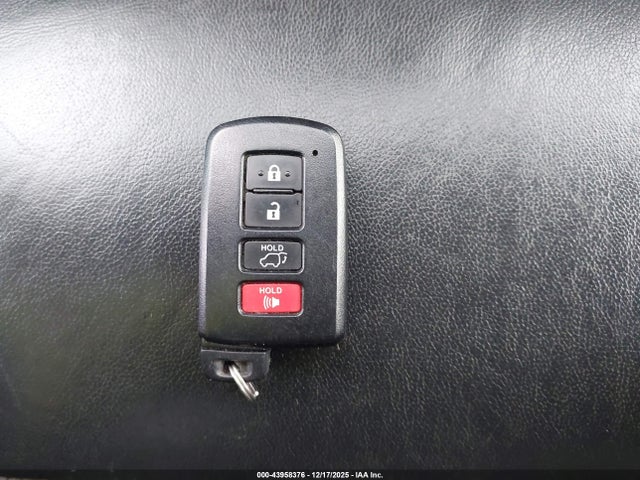 5TDJZRFH3KS968265 Toyota Highlander Xle