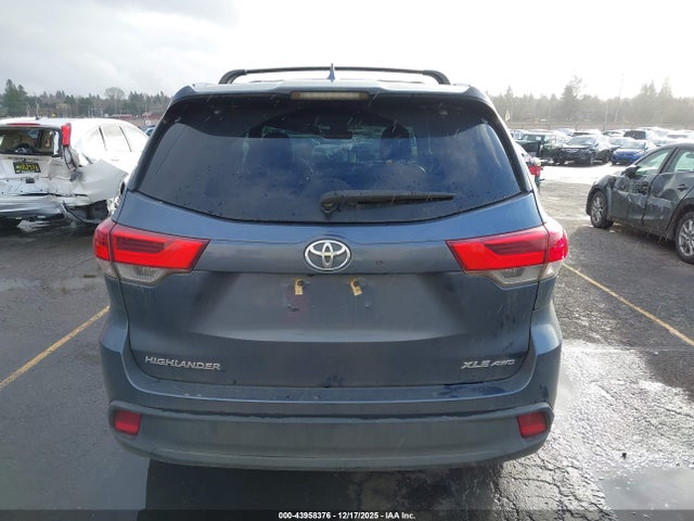 5TDJZRFH3KS968265 Toyota Highlander Xle