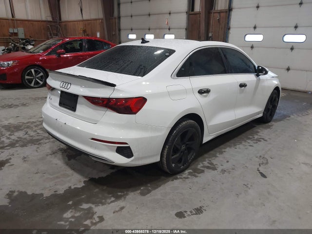 2022 AUDI A3 WAUAUDGY2NA033558 Photo 3