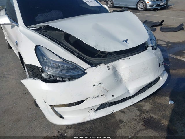 Tesla MODEL 3 2020 5YJ3E1EA4LF806421 Image 21