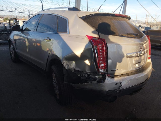 2011 CADILLAC SRX 3GYFNAEY2BS511084 Photo 2
