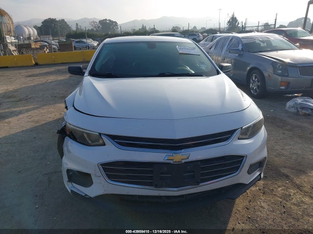 1G1ZB5ST7JF227943 Chevrolet Malibu 1ls