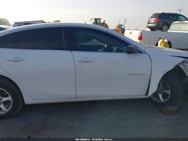 1G1ZB5ST7JF227943 Chevrolet Malibu 1ls