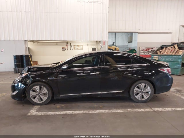 Hyundai Sonata Hybrid Limited 2014 KMHEC4A4XEA111044 Image 15