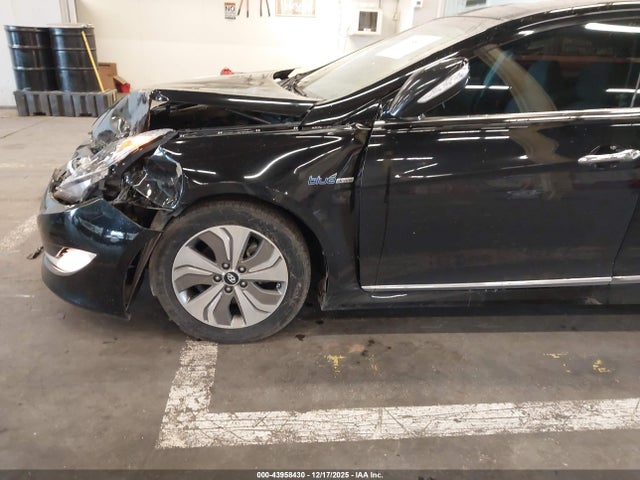 Hyundai Sonata Hybrid Limited 2014 KMHEC4A4XEA111044 Image 6