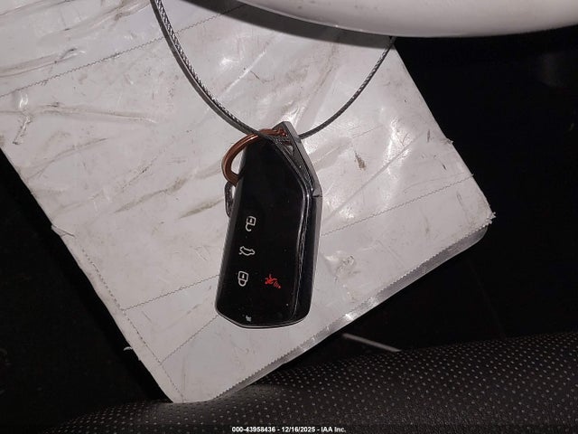 WVGDMPE2XMP011878 Volkswagen Id.4 1st Edition