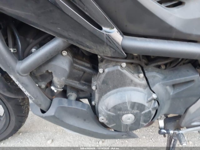 2015 HONDA NC700X JH2RC635XFK300013 Photo 8